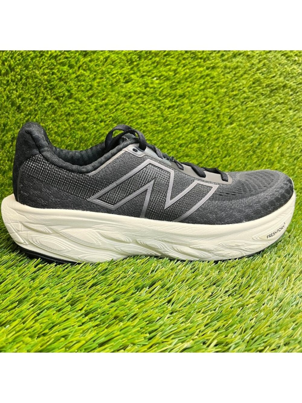 New Balance Fresh Foam X 1080v14 Womens Size 10 Black Running Shoes Sneakers